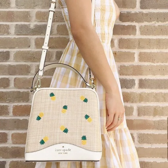 Bundle💕Kate Spade Bucket Bag Crossbody + Wallet - Picture 2 of 5